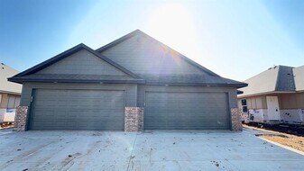 1206 NW 113th St in Oklahoma City, OK - Building Photo