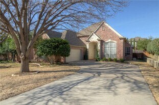 3404 Wimbledon Dr in Highland Village, TX - Building Photo