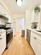 6 Douglas Park, Unit 4 in Boston, MA - Foto de edificio - Building Photo