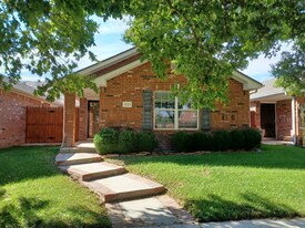 3526 S Mirror St in Amarillo, TX - Building Photo