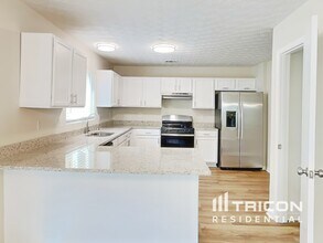 231 Silver Fox Trail in Dallas, GA - Building Photo - Building Photo
