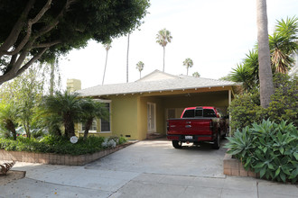 858 20th St in Santa Monica, CA - Building Photo - Building Photo