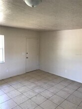 1300 Fountainhead Dr in Deltona, FL - Building Photo - Building Photo