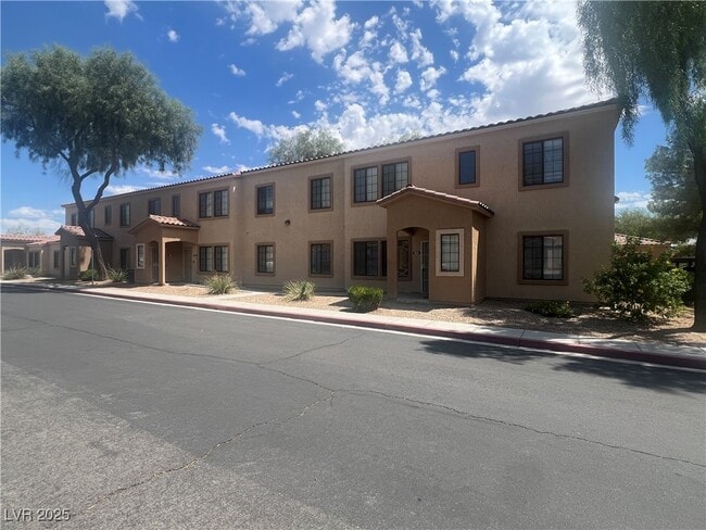 2141 Hussium Hills St in Las Vegas, NV - Building Photo - Building Photo