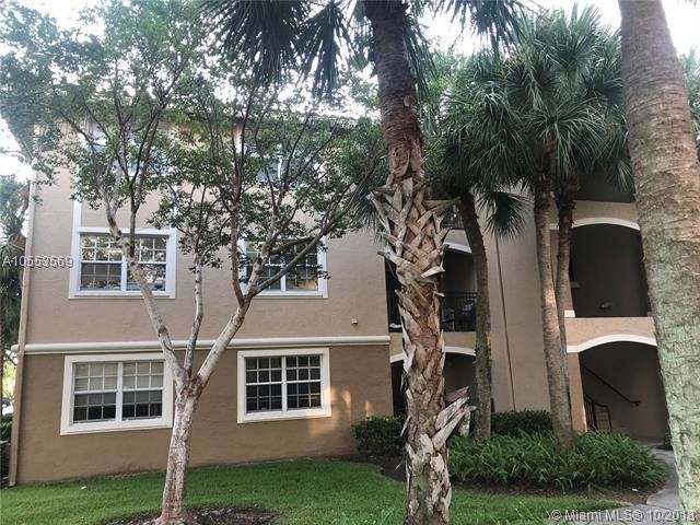 220 SW 116th Ave-Unit -15308 in Pembroke Pines, FL - Foto de edificio