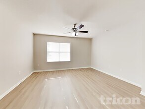 2449 Valhalla Dr in Tavares, FL - Building Photo - Building Photo