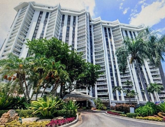 property at 4000 Towerside Terrace