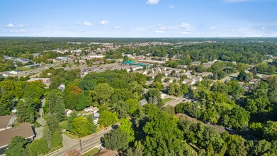 Sugar Pine Apartments in Holt, MI - Building Photo - Building Photo