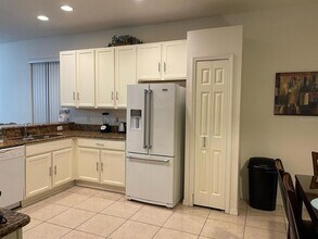 1010 Tourmaline Dr in Kissimmee, FL - Building Photo - Building Photo