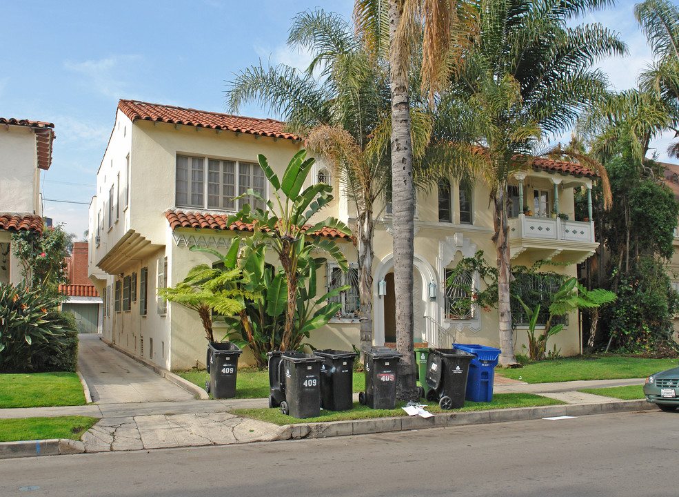 409 S Cloverdale Ave in Los Angeles, CA - Building Photo