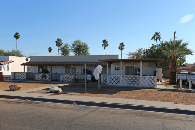 4041 E Belleview St in Phoenix, AZ - Building Photo - Building Photo