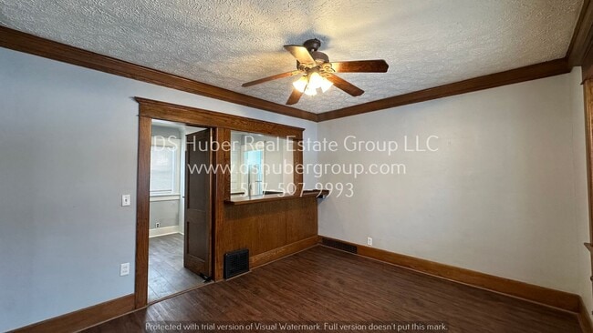 921 W Oakland Ave in Lansing, MI - Building Photo - Building Photo