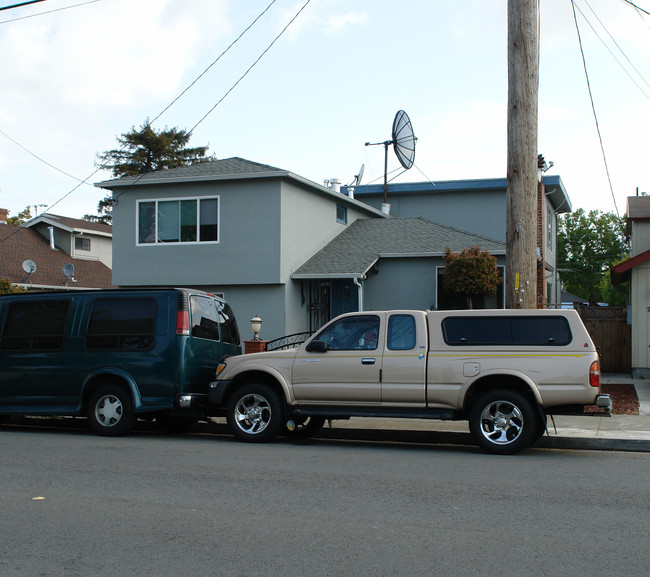 214 N Delaware St in San Mateo, CA - Building Photo - Building Photo