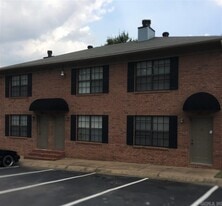 1805 Reservoir Rd in Little Rock, AR - Building Photo