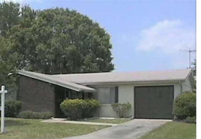 property at 4119 Grayton Dr