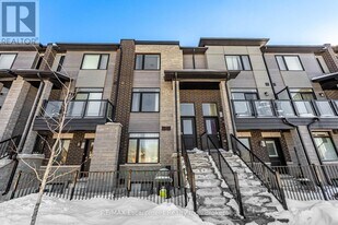 590 N Service Rd in Hamilton, ON - Building Photo