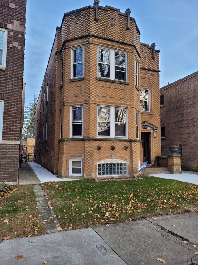 6115 N Meade Ave, Unit G