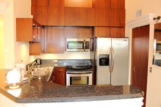 523 Villa Cir in Boynton Beach, FL - Building Photo - Building Photo