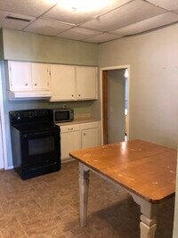 604 E Jefferson St photo'