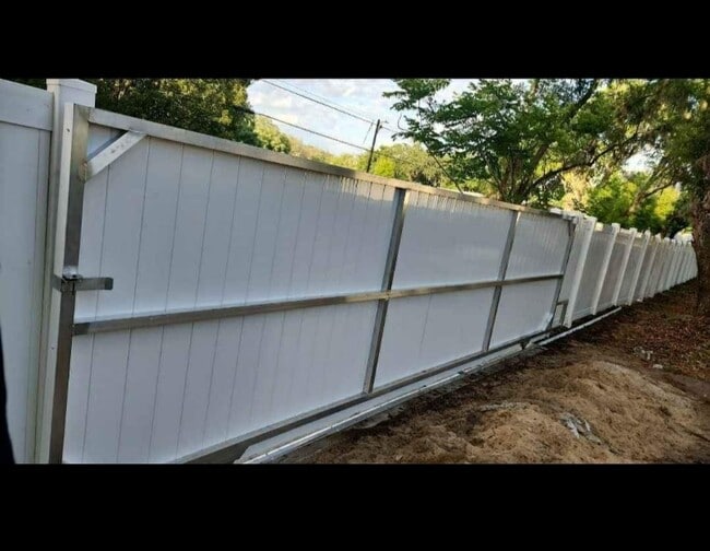 3212 E Henry Ave in Tampa, FL - Building Photo - Building Photo
