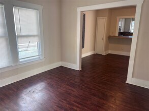 202 W 1st St in Wharton, TX - Building Photo - Building Photo