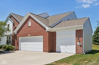 14270 Chariots Whisper Dr in Westfield, IN - Building Photo - Building Photo