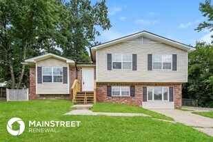 5070 Rick Dr in Pinson, AL - Building Photo