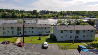 Brynnington in Oswego, NY - Building Photo