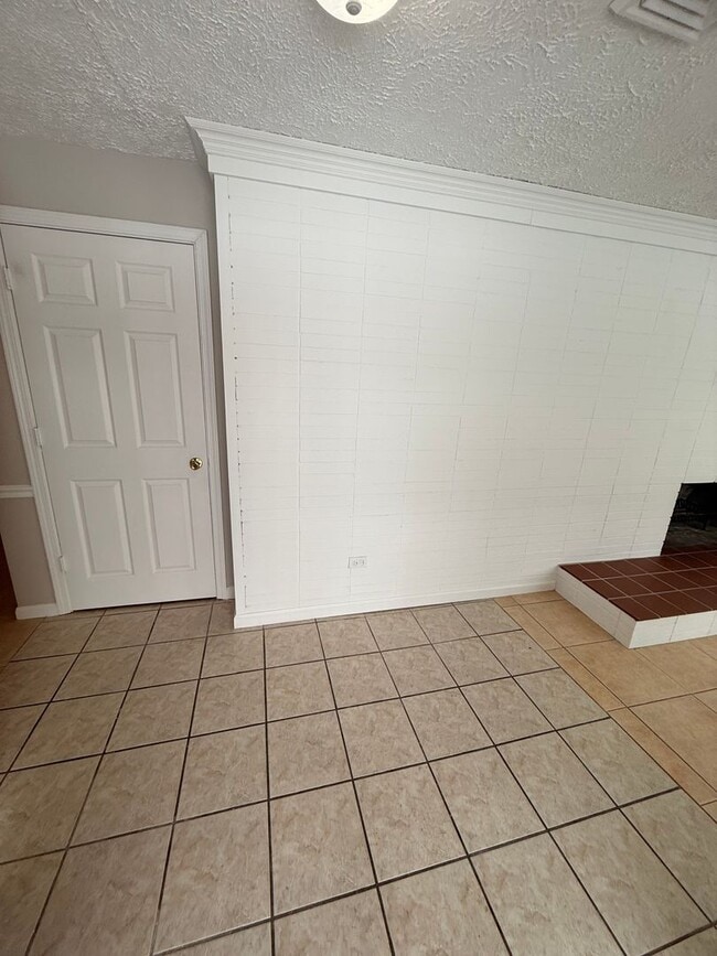 5140 E 62nd St in Indianapolis, IN - Building Photo - Building Photo