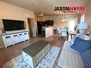 5938 Megan St in Sunland Park, NM - Building Photo - Building Photo