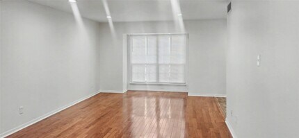 12913 Trail Hollow Dr in Houston, TX - Building Photo - Building Photo