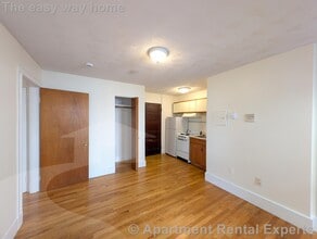 14 Garrison Ave in Somerville, MA - Building Photo - Building Photo