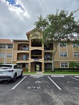 11630 SW 2nd St in Pembroke Pines, FL - Building Photo