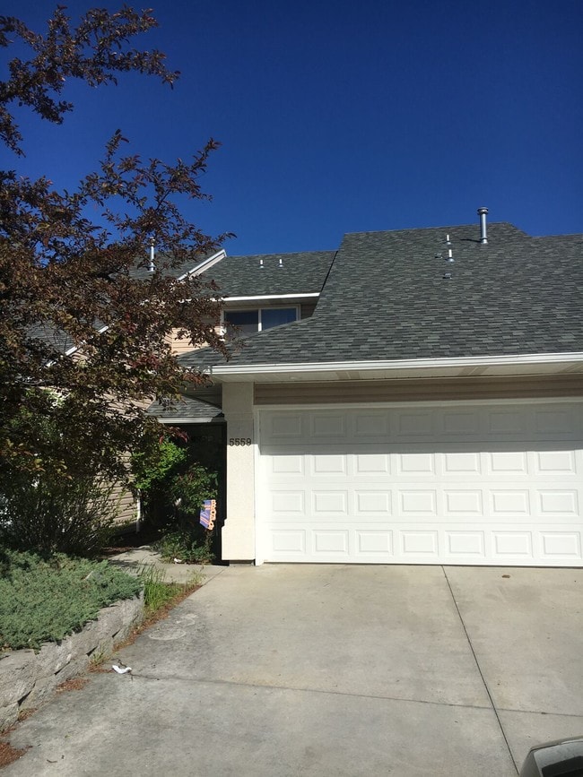 property at 5559 S Caper Pl
