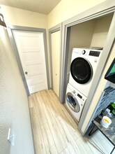 2241 S Buckley Rd, Unit 101 in Aurora, CO - Building Photo - Building Photo