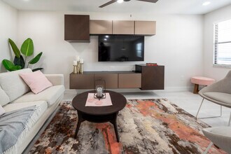 3049 Lincoln C in Boca Raton, FL - Building Photo - Building Photo