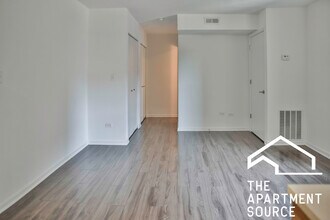 925 W Carmen Ave, Unit 6E in Chicago, IL - Foto de edificio - Building Photo