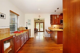 537 Zamora Ave in Coral Gables, FL - Building Photo - Building Photo