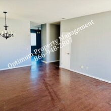 12962 Tehachapi St in Hesperia, CA - Building Photo - Building Photo