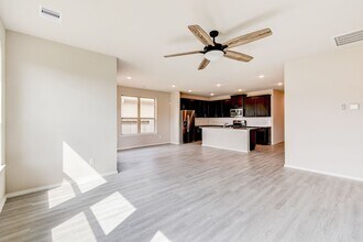 1910 Hidden Cedar Dr in Conroe, TX - Building Photo - Building Photo