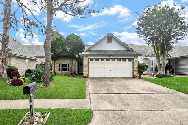 9111 Belle Glen Dr