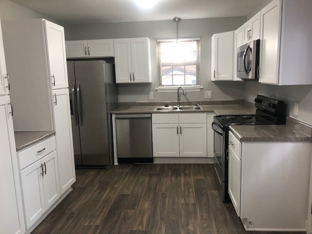 property at 516 Sherwood Ct