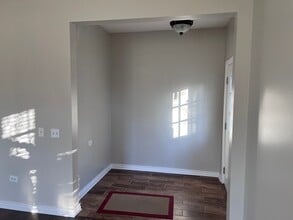 3333 Bromley Ln in Aurora, IL - Building Photo - Building Photo