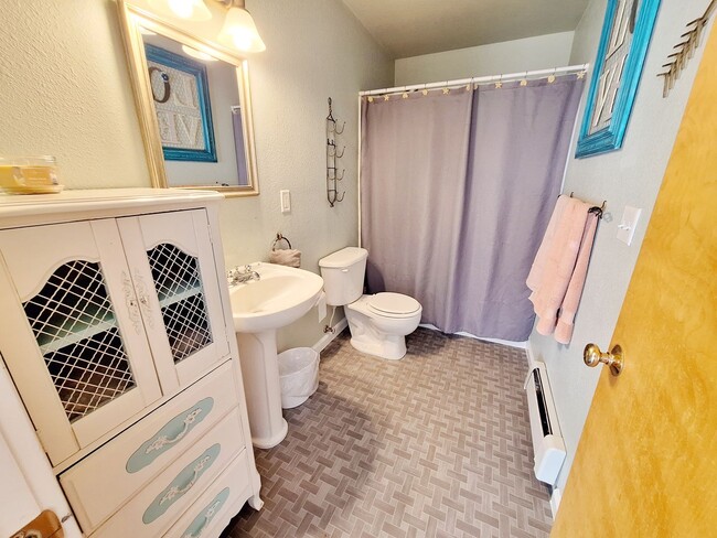 3305 SW Hailey Ave in Pendleton, OR - Building Photo - Building Photo