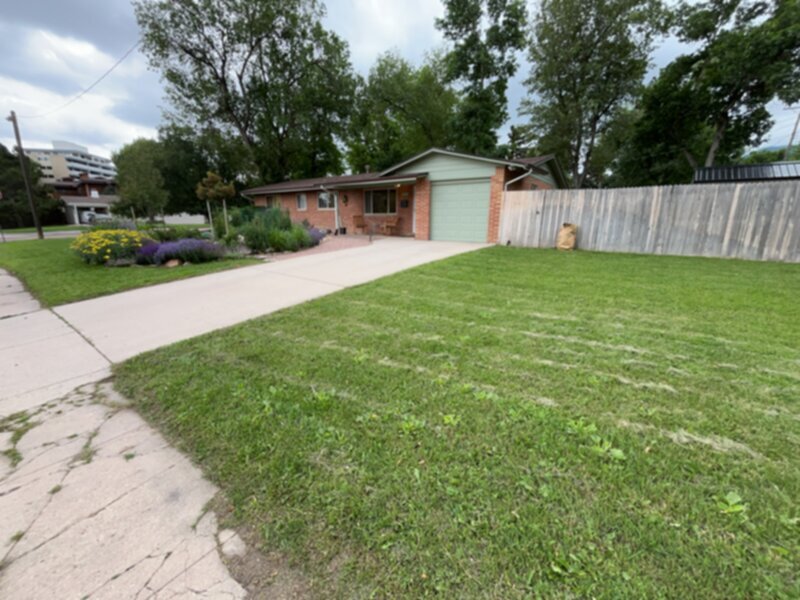 1001 Saturn Dr in Colorado Springs, CO - Building Photo