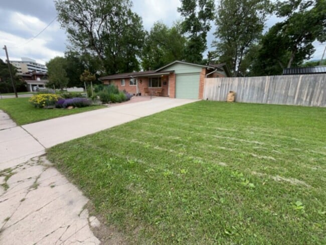 property at 1001 Saturn Dr
