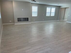 3610 Tondela Ln in Henderson, NV - Building Photo - Building Photo