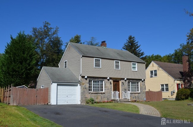 550 4th St in Dunellen, NJ - Building Photo - Building Photo