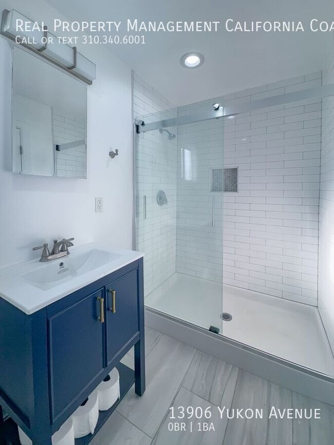 13906 Yukon Ave in Hawthorne, CA - Building Photo - Building Photo