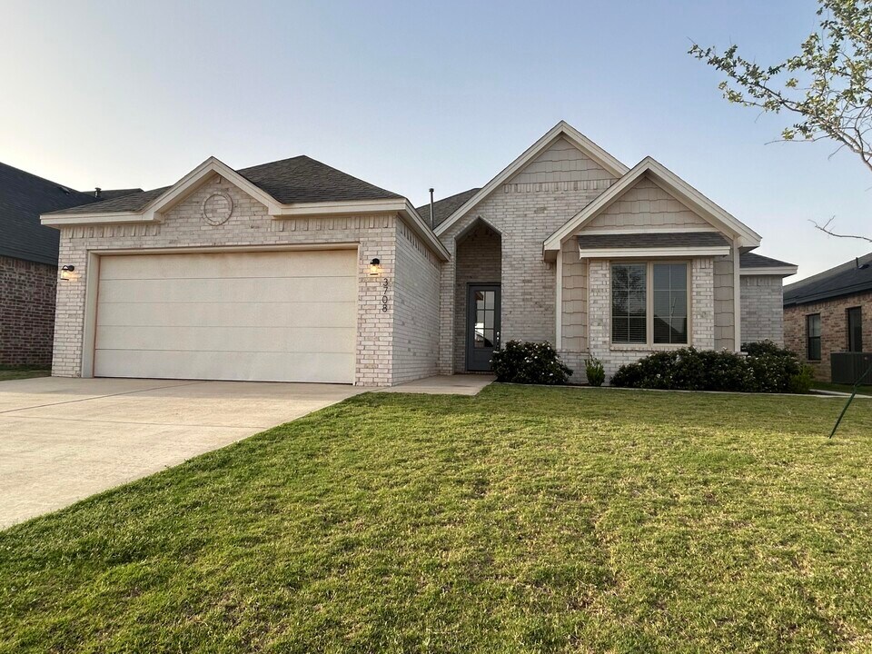 3708 144th St in Lubbock, TX - Building Photo